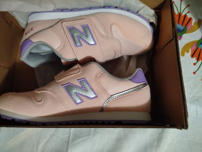 New Balance fille