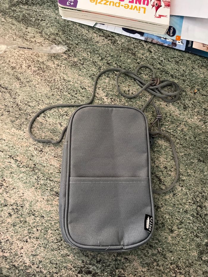 Petite sacoche homme neuve