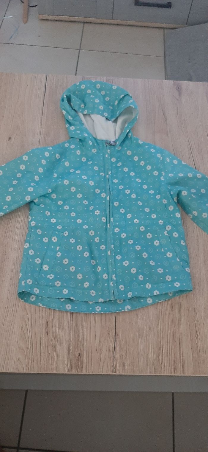 Manteau été à fleur 3 ans