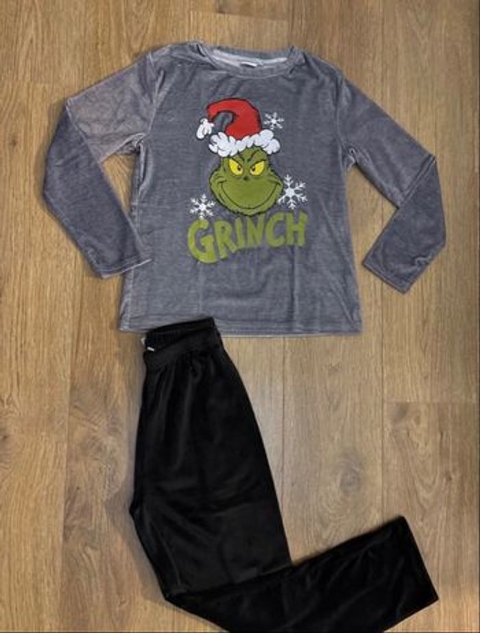 Pyjama grinch