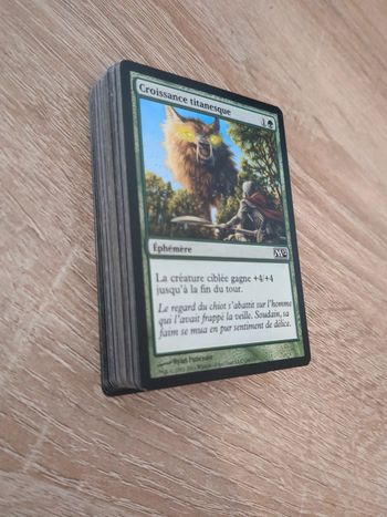 Lot de 50 cartes Magic édition de base des années 2010