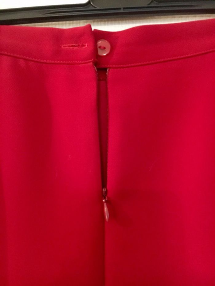 Jupe rouge à volants - photo numéro 3