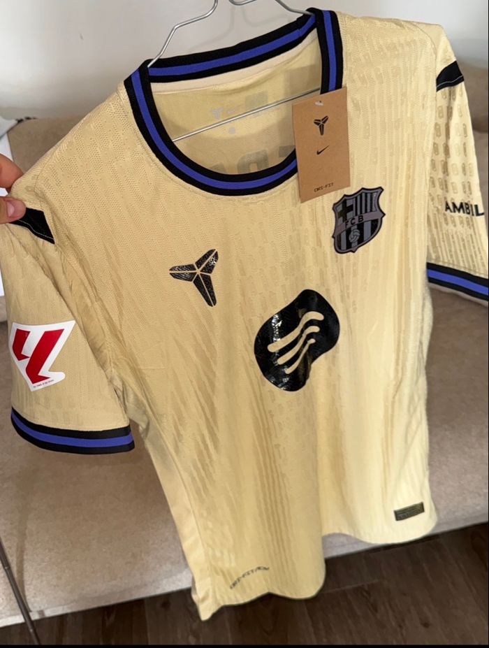 Maillots de foot Barcelona Version joueur pedri - photo numéro 2