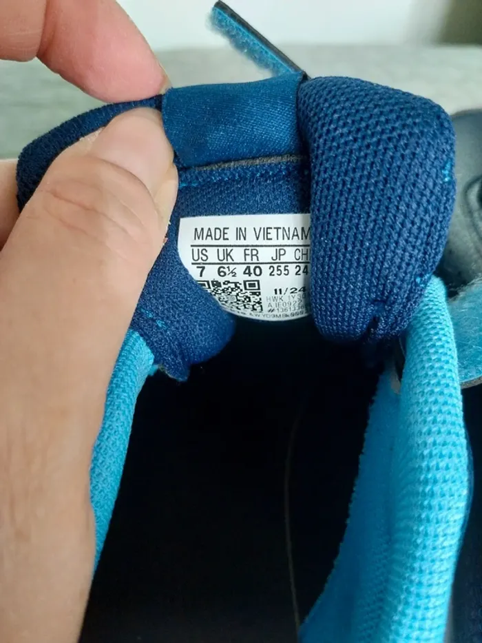 Basket bleu Adidas à scratch T40 - photo numéro 7