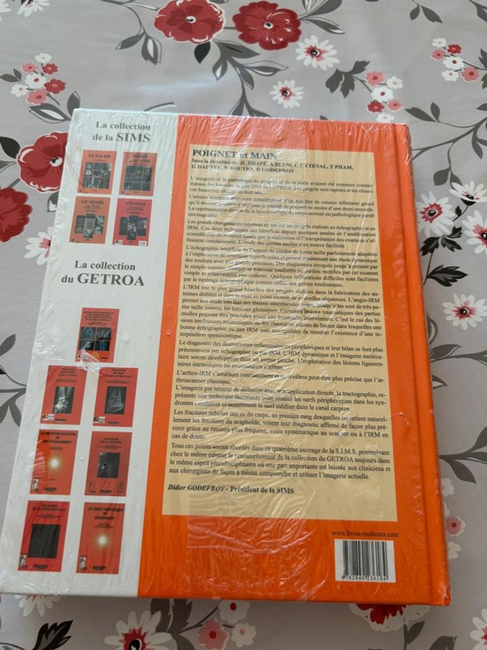 Livre « poignet et main » collection du Getroa - photo numéro 2