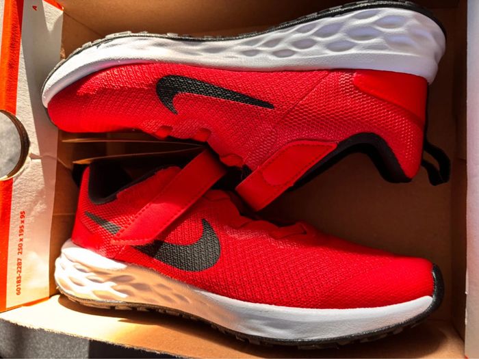 Baskets Nike P.33,5 neuves unisex - photo numéro 10