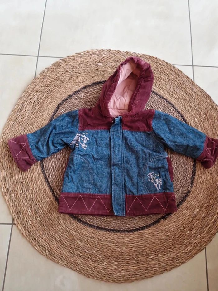 Joli manteau taille 18 mois