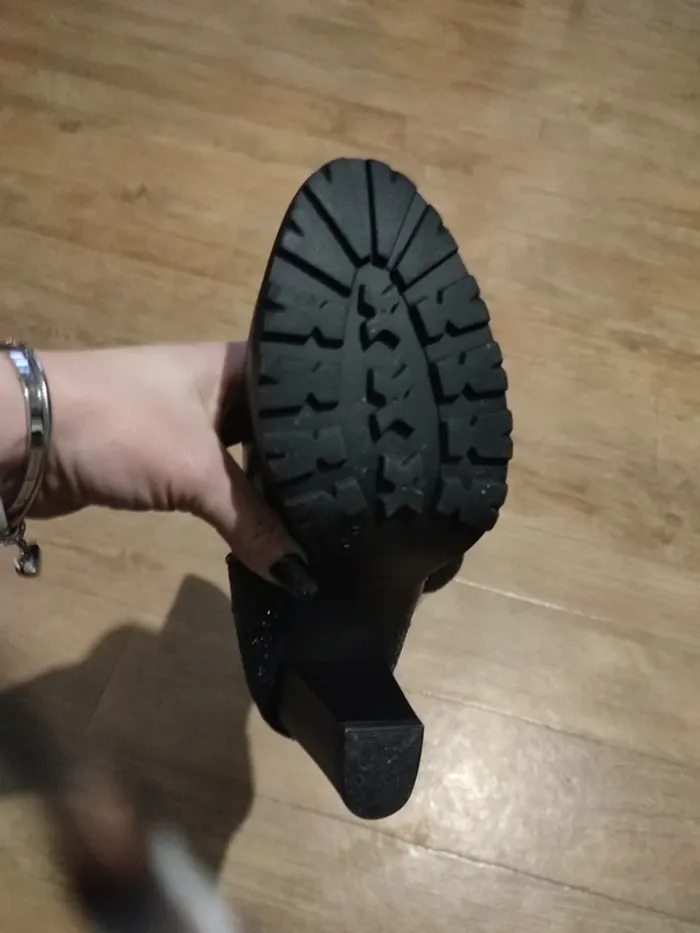 Superbes bottines neuves - photo numéro 6
