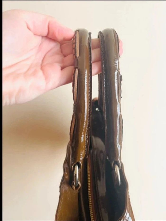 Sublime sac en cuir vernis plinio visona - photo numéro 4