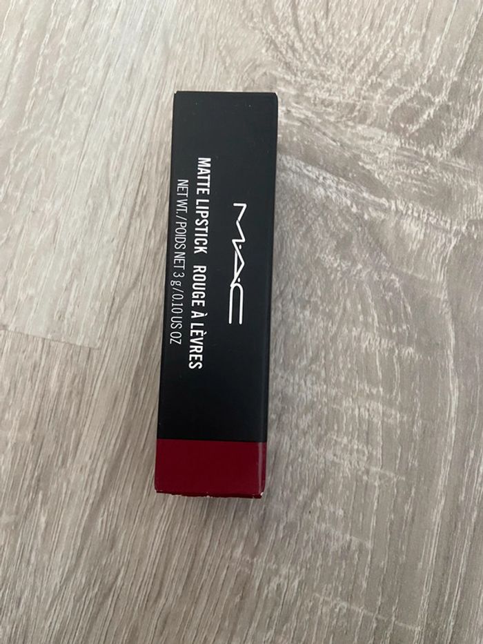 Rouge a lèvres mac matte teinte 630 d for danger