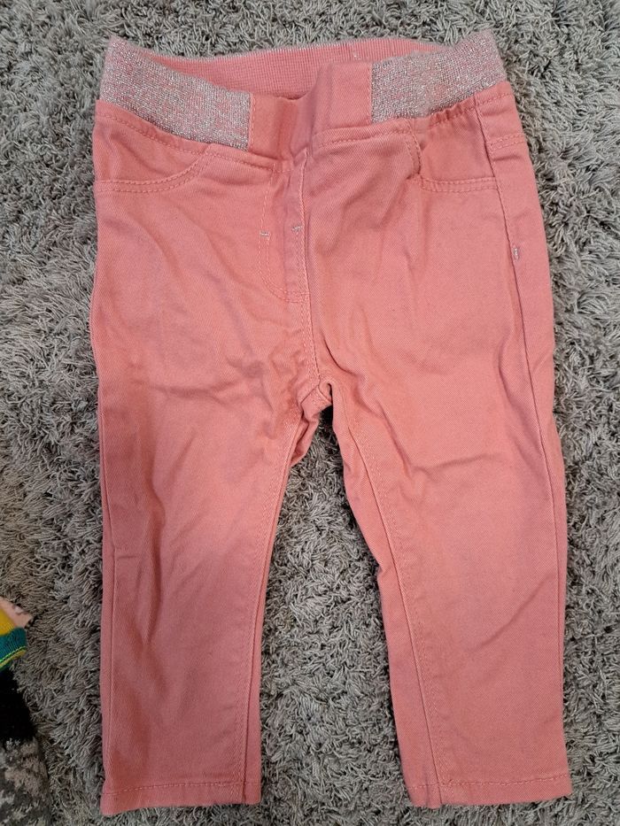 Lot Pantalons fille 12 mois