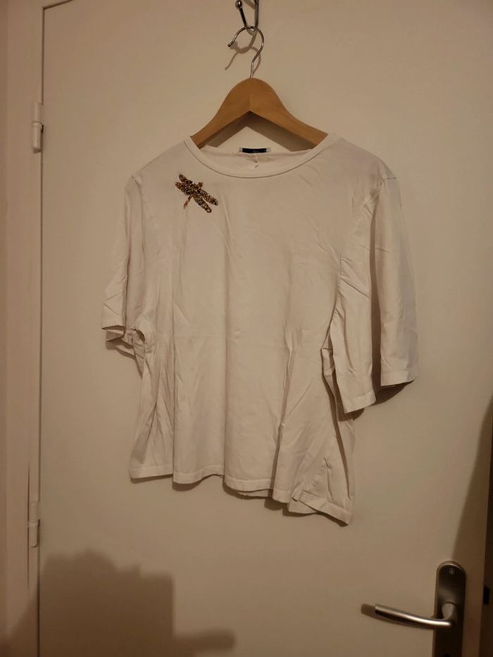 Tee shirt