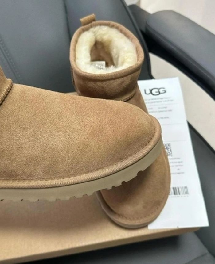 Neu. Ugg mini Snow boots - photo numéro 9