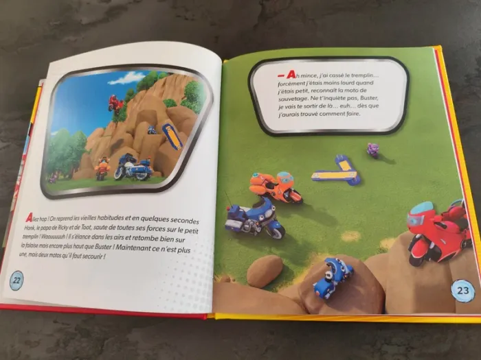 Livre Ricky Zoom - photo numéro 6