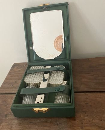 Vintage -Nécessaire de toilette de voyage