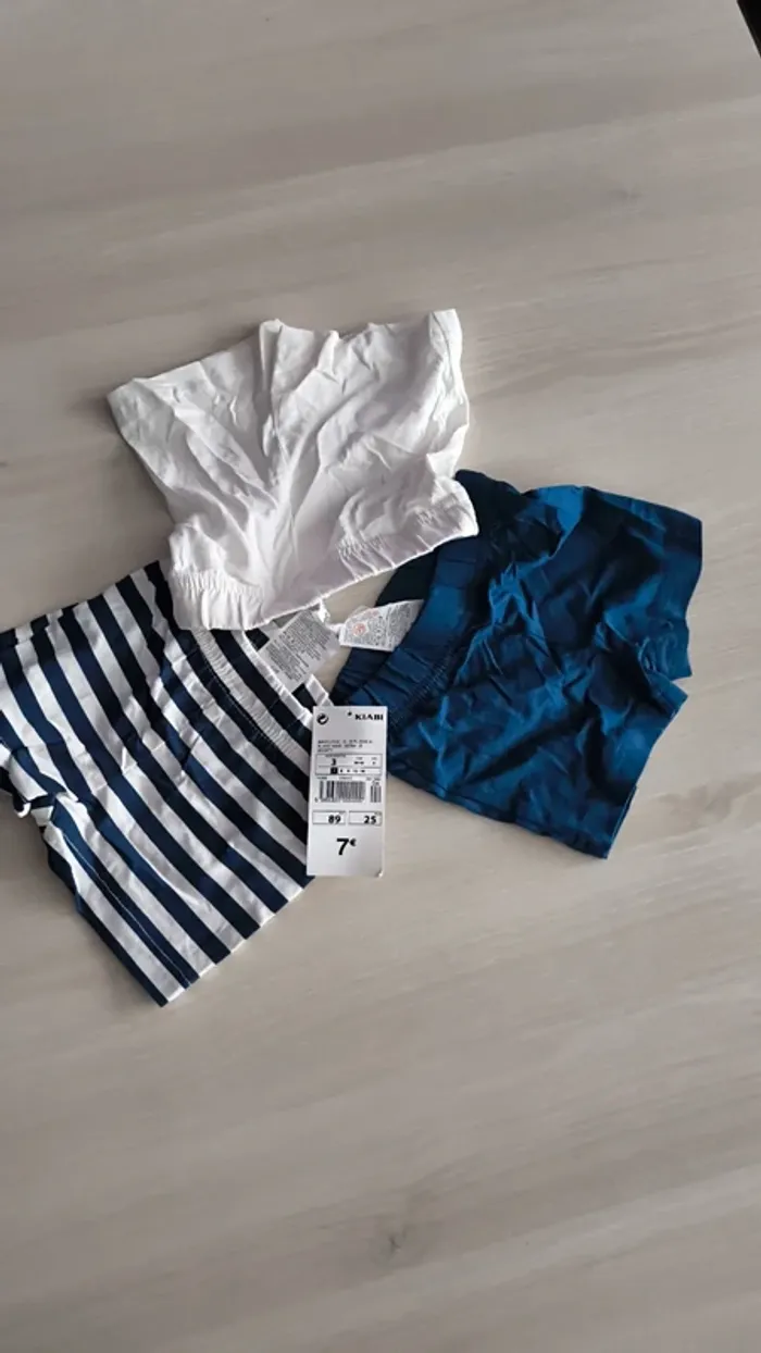 Lot de short neuf taille 3 mois kiabi