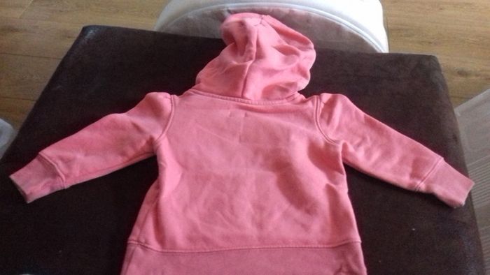 Pull a capuche - photo numéro 2