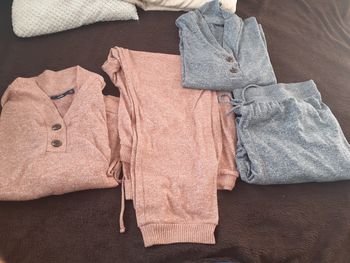 2 ensemble   en  très bonne état
