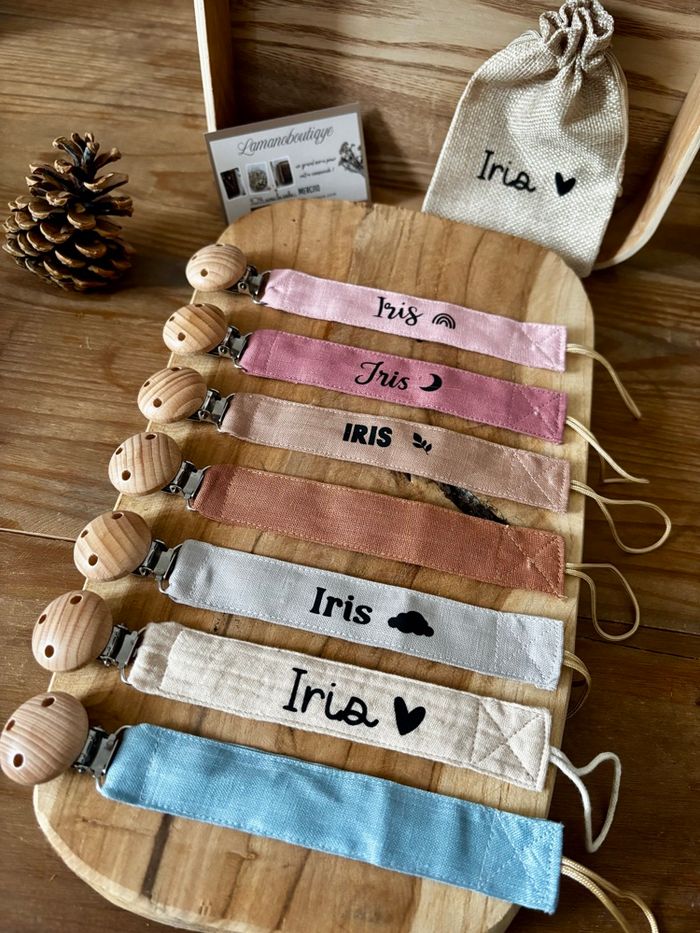 Attache, tétine personnalisée