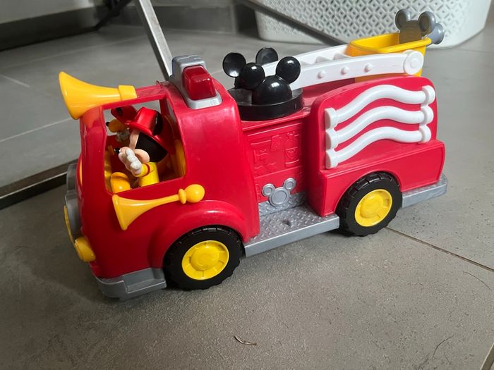 Camion de pompier Mickey