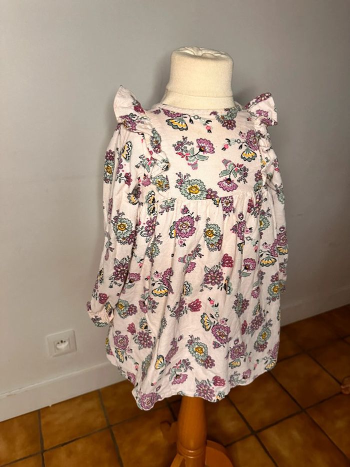 Jolie robe d’hiver 24 mois - photo numéro 3