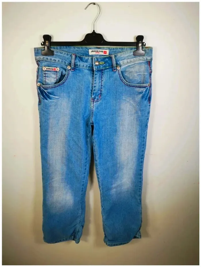 C35 pantacourt jeans Cherry Baby 42