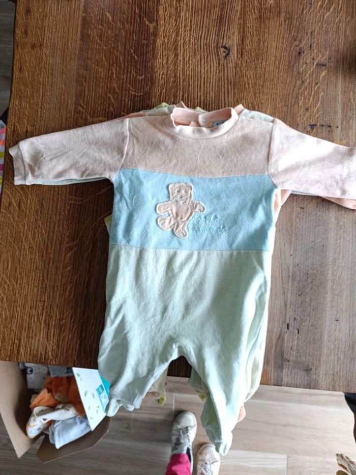 Lot 3 pyjama 6mois - photo numéro 4