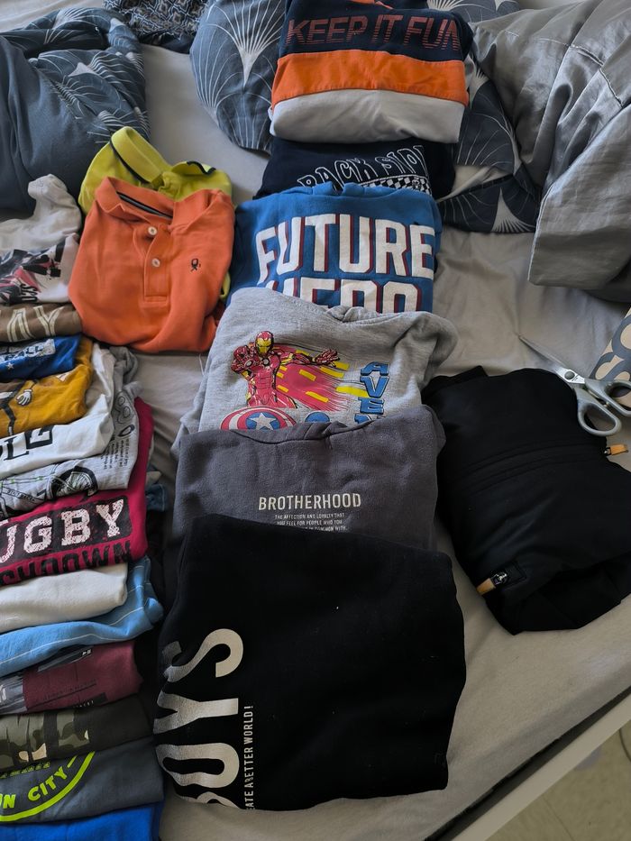 Lot vêtements enfant garçon 4-6 ans - photo numéro 3