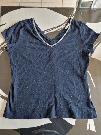 Tee shirt taille L 40 cache cache bleu