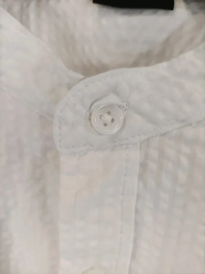 Chemise blanche Livergy manches courtes tissu gaufré, 100% coton, col rond taille 42 A335 - photo numéro 8