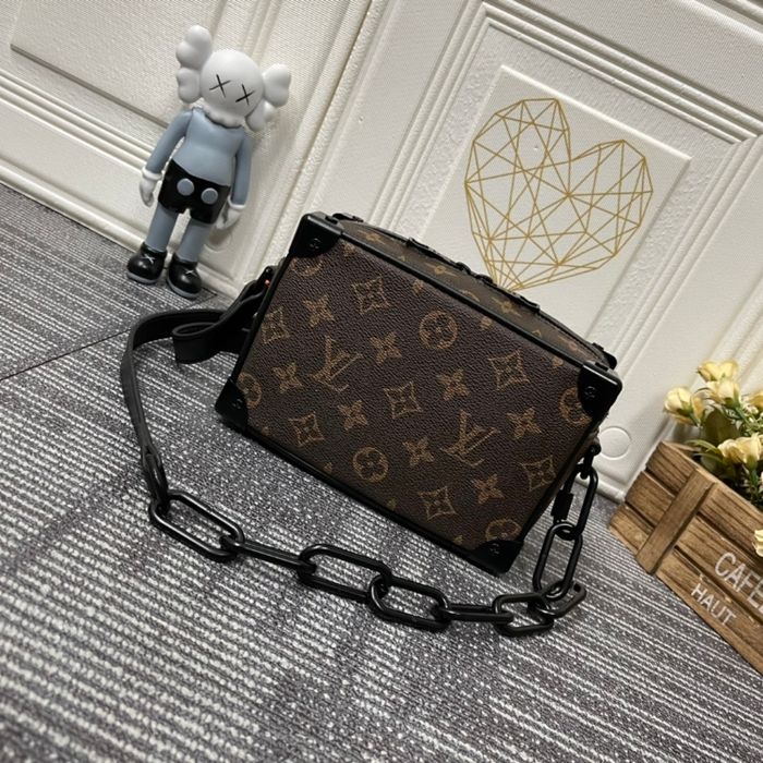 Louis Vuitton  Mini Soft Trunk M44735 - photo numéro 4