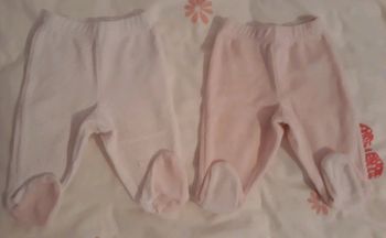 2 pantalons avec pieds 0-1 mois