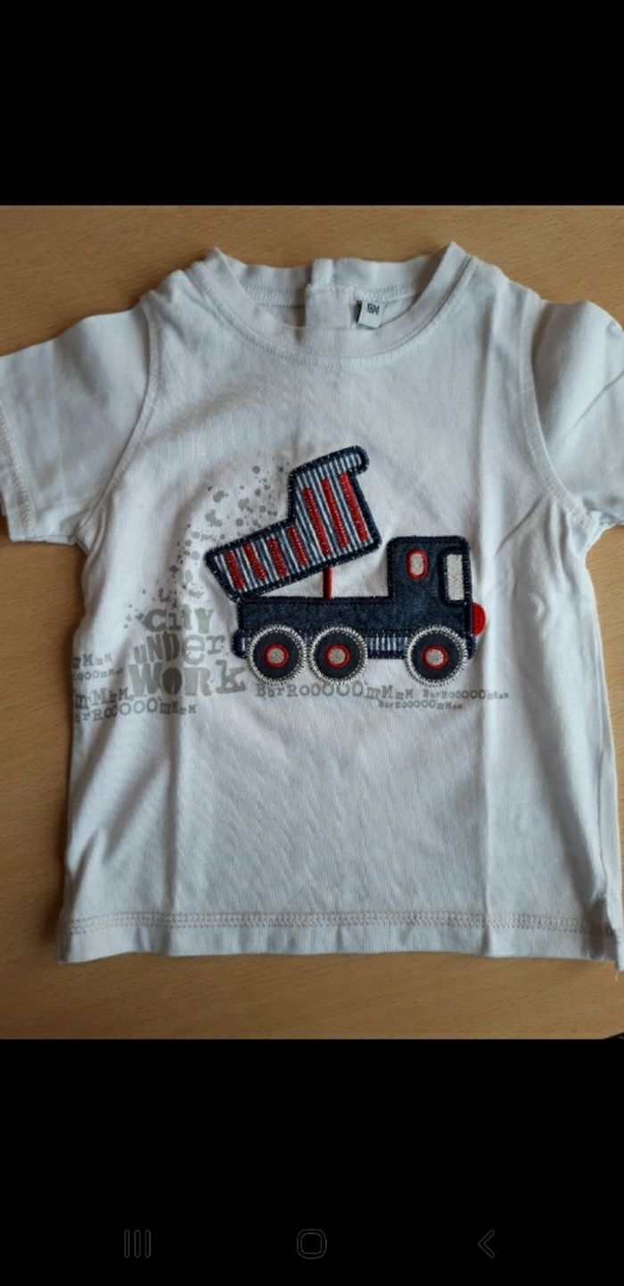 Tee-shirt 18 mois - photo numéro 2