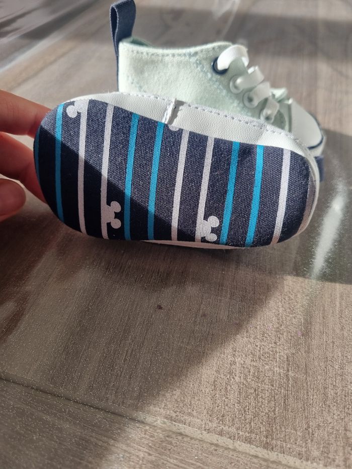 Chaussures bébé - photo numéro 3
