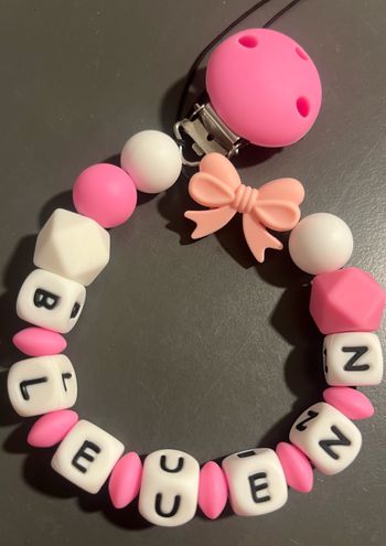 Attache tétine personnalisé