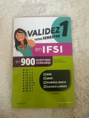 Livre « validez votre semestre 1 en IFSI »