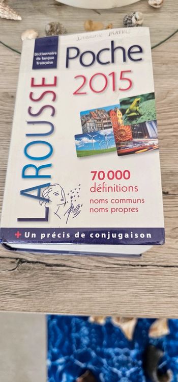 Dictionnaire de poche Larousse 70000 mots