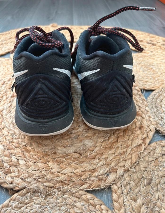Nike Kyrie - photo numéro 4
