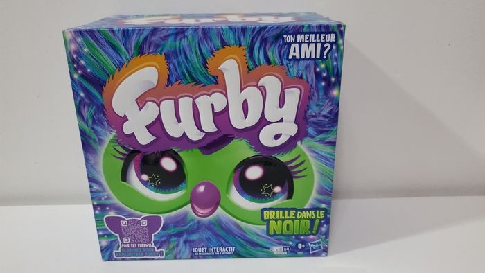 Furby Peluche interactive.