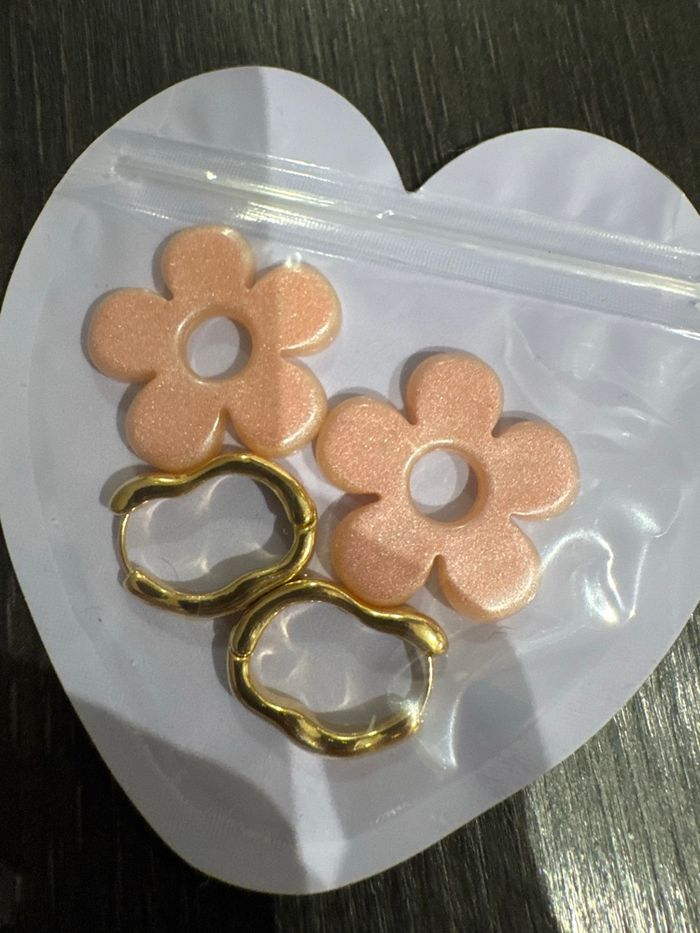 Créoles + pampilles fleur rose - photo numéro 5