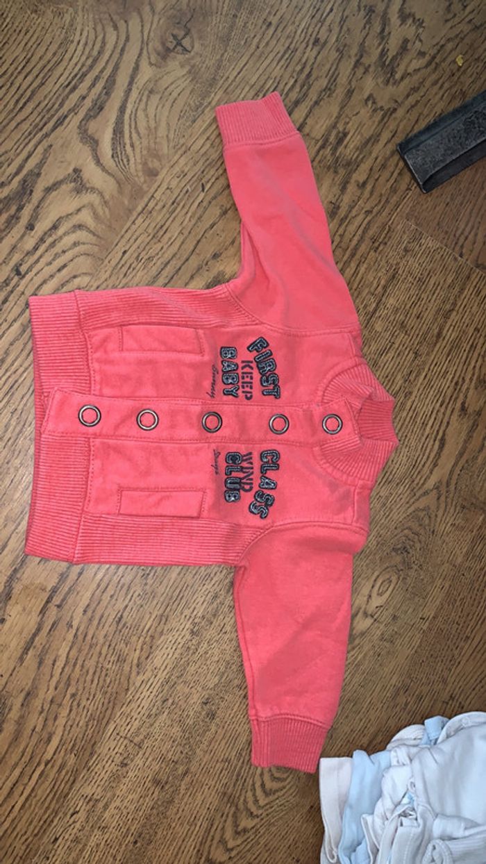 Gilet rose tape à l’œil 3 mois