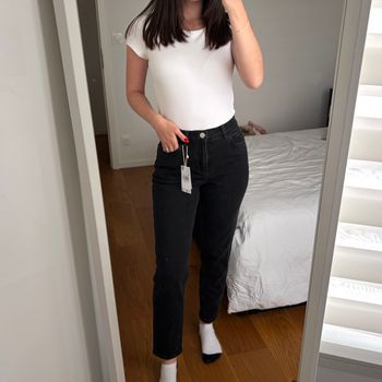 Jeans MOM noir Mango neuf avec étiquette