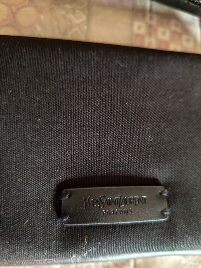 Trousse Yves saint Laurent - photo numéro 5