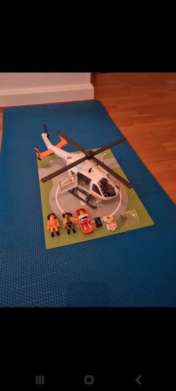 Hélicoptère playmobil