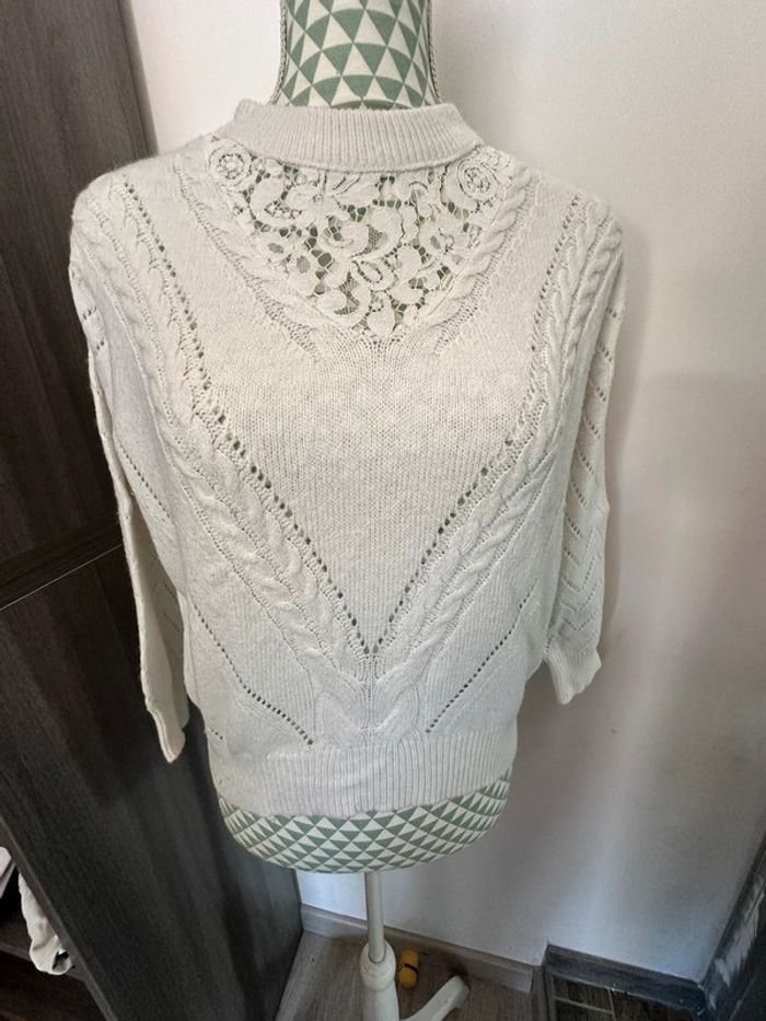 Pull blanc dentelle - photo numéro 2