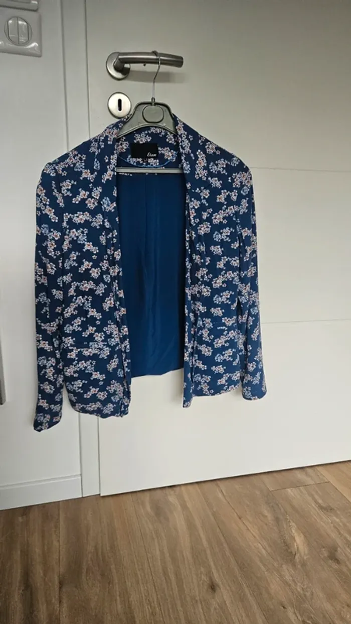 Veste blazer fleuri, taille 36, Etam