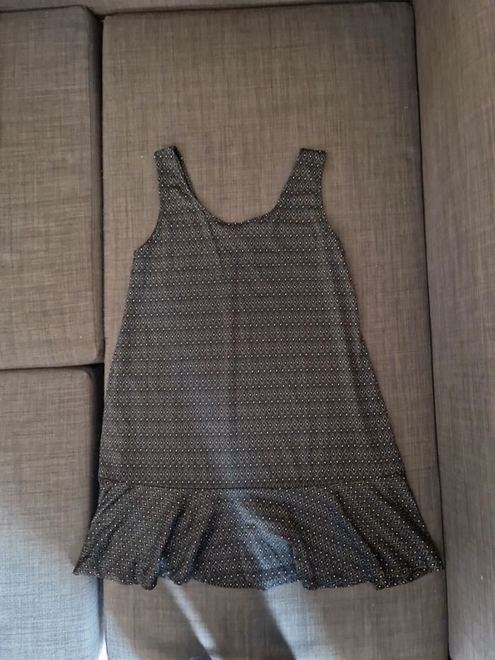 Petite robe à volant