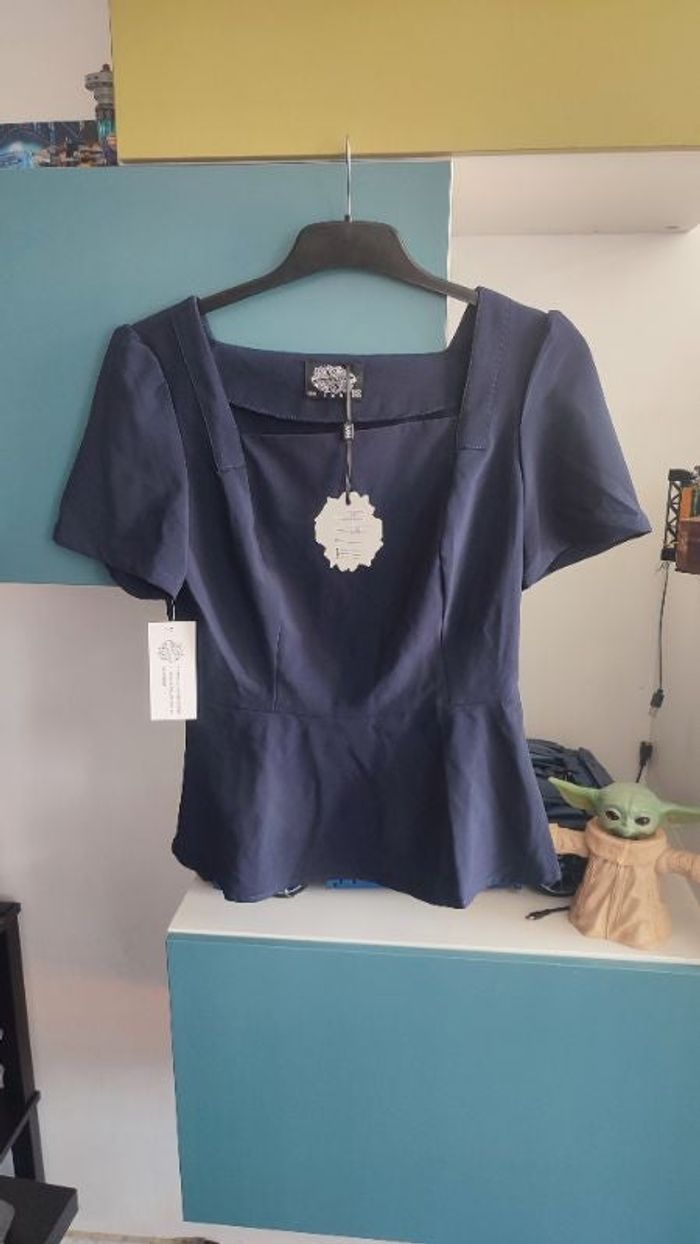 Top bleu marine T.38