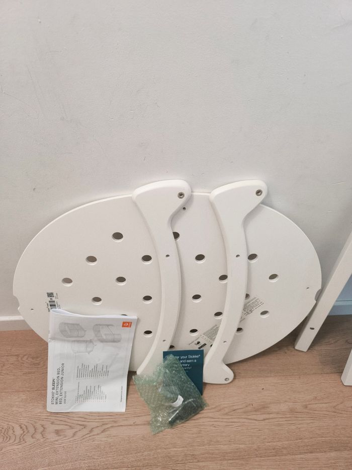 Berceau/lit évolutif blanc de la marque Stokke ( de 0 mois à 5 ans) - photo numéro 4