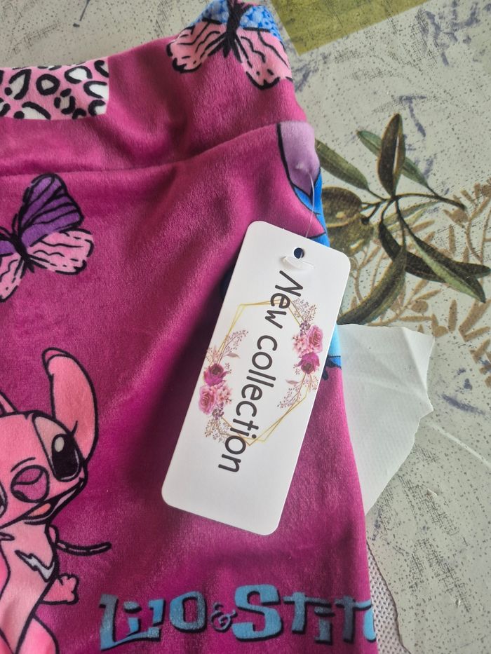 Pantalons stitch neuf 6 ans violet0 - photo numéro 3
